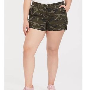 *TORRID* Camo Jean Stretchy Shorts
